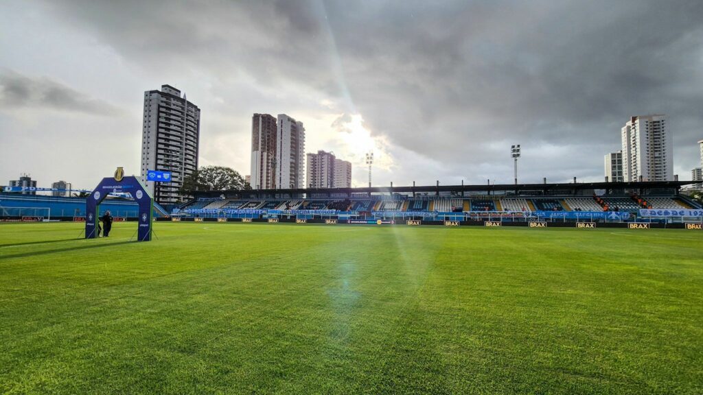 Paysandu x Goiás: horário e onde assistir ao jogo da