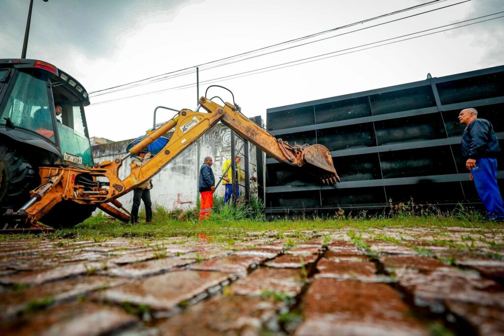 Prefeitura de Porto Alegre volta a fechar comportas do Guaíba