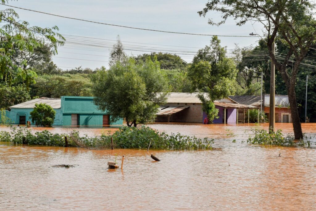 Rio Uruguai deve permanecer acima do nível de inundação em