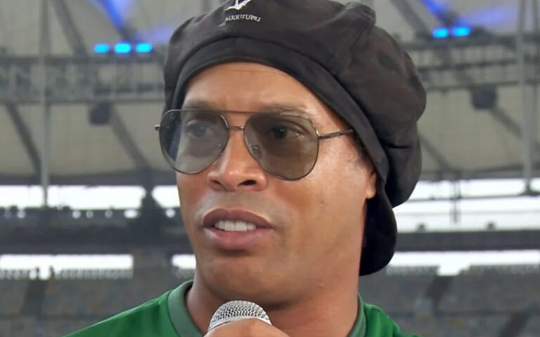 Ronaldinho Gaúcho se emociona na Globo ao revelar drama da