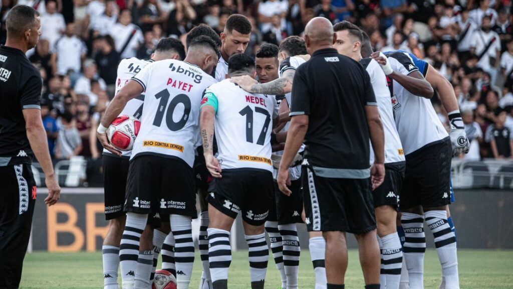 Técnico ex-Cruzeiro abre o jogo sobre interesse do Vasco