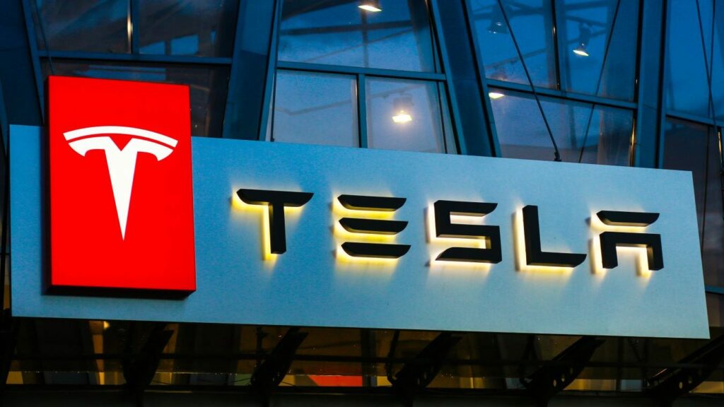 Tesla anuncia recall por problemas no cinto de segurança