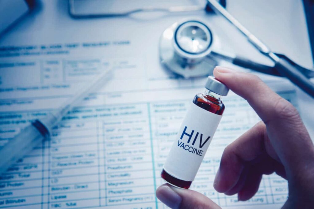 Vacina contra HIV gera anticorpos durante testes em humanos