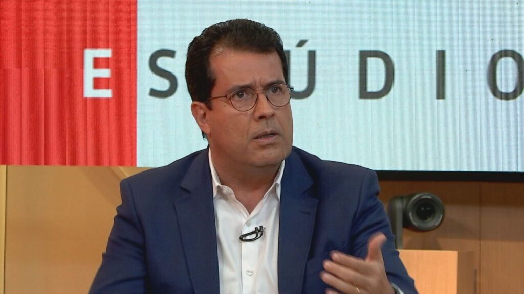 Ao vivo nesta QUINTA (13), jornalista da GloboNews se enfurece