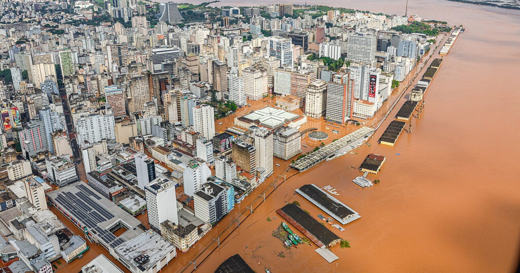 Brasil teve recordes de enchentes e secas na última década