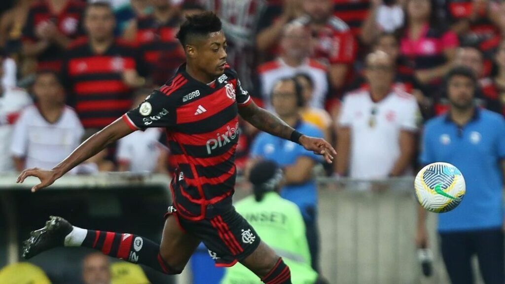 Bruno Henrique sofre lesão, e Flamengo tem oito desfalques