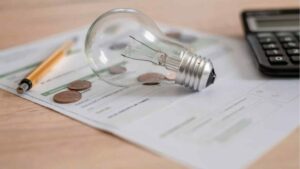 Conta de luz terá taxa extra em julho após 2