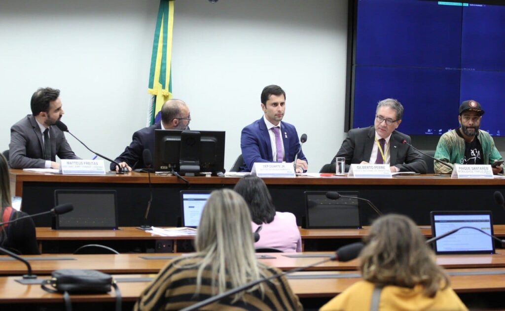 Em audiência pública proposta por Duarte, Câmara debate tarifa zero