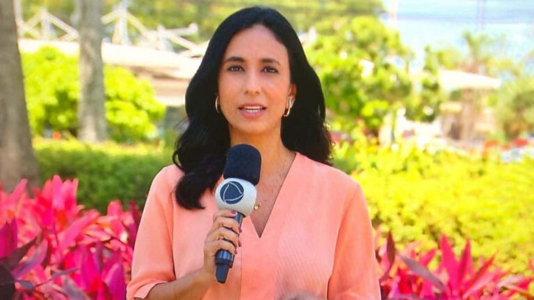 Equipe da Record é surpreendida com tiros durante reportagem no
