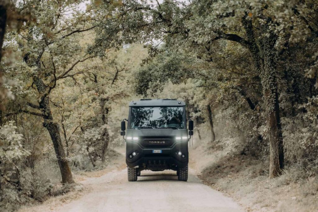 Esse ônibus off-road é o mais radical que você vai