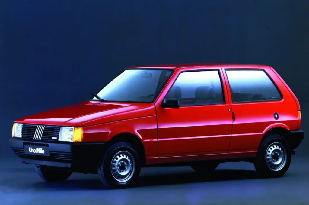 Fiat Uno Mille dos anos 1990 pode valer muito em