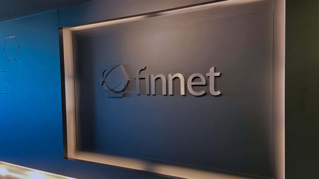 Finnet: liderando a transformação digital financeira com inovação empresarial 