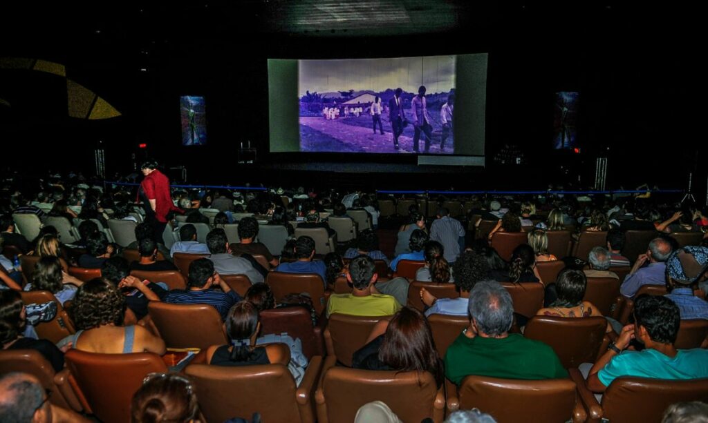 Governo anuncia medidas para o setor audiovisual brasileiro em evento