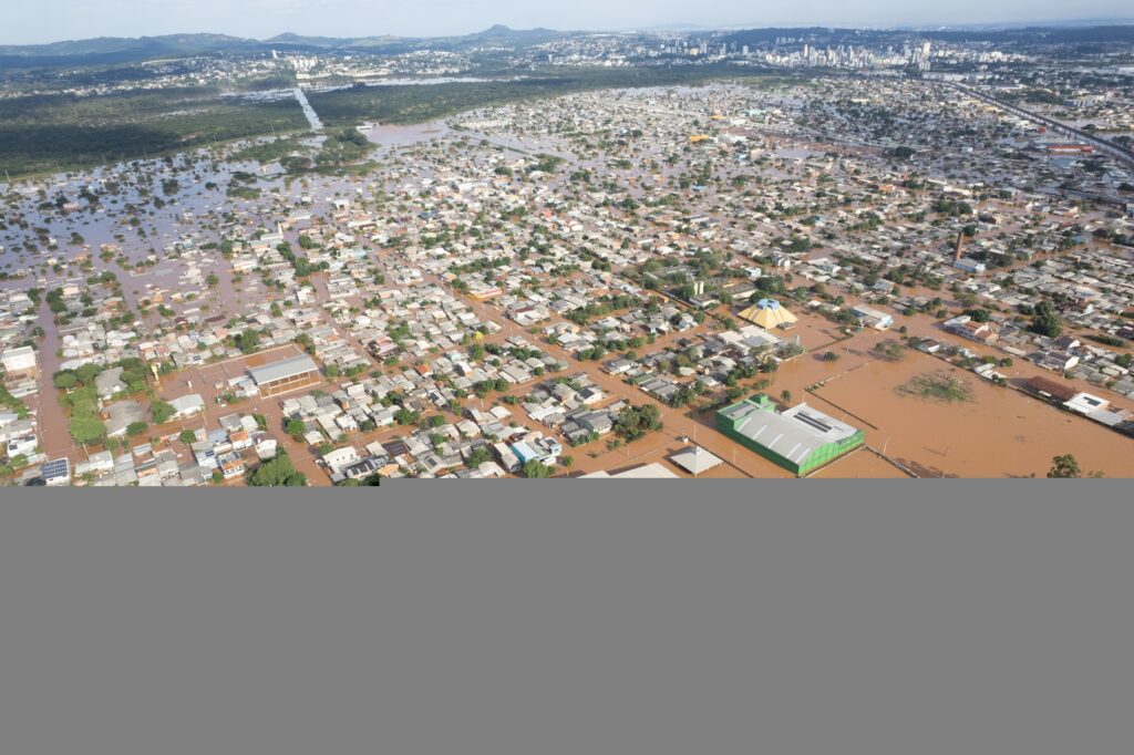 Granizo gigante atinge cidade do Rio Grande do Sul; chuva