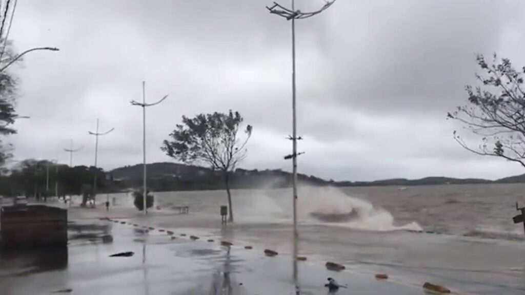 Guaíba deve atingir cota de alerta nesta quarta-feira (19) em