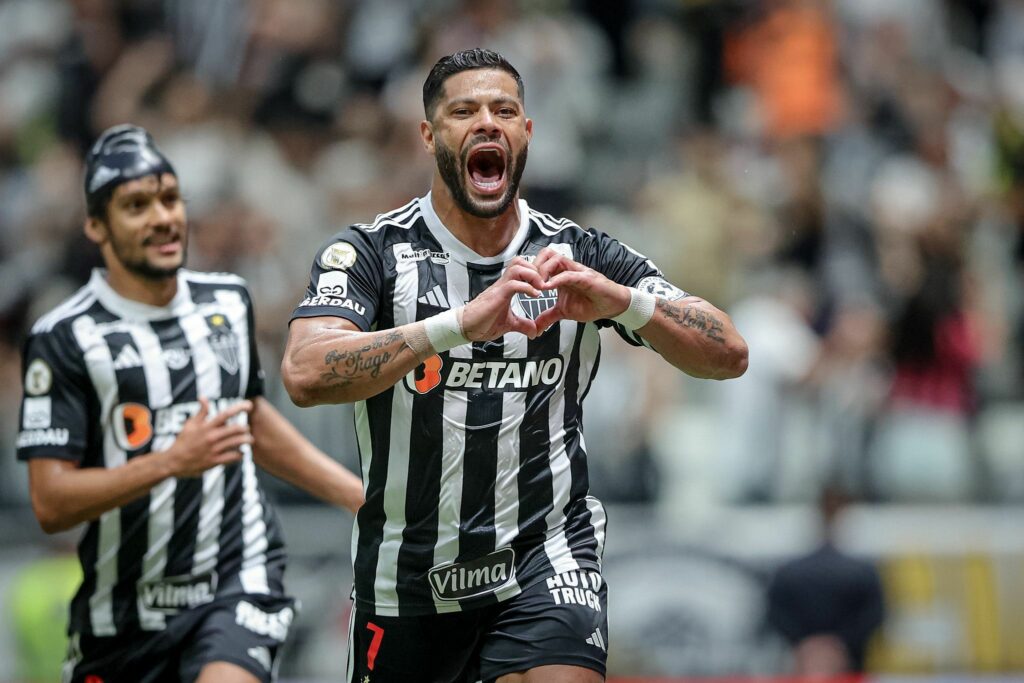 Hulk faz golaço, mas Atlético-MG sofre com “lei do ex“