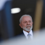 Lula recebe líderes e ministro da articulação política para reunião