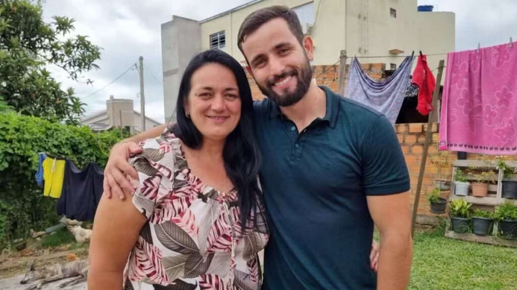 Mãe de Matteus Amaral cria polêmica para deixar assunto de