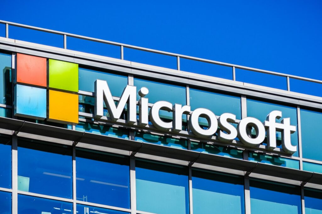 Mais cortes nas big techs: Microsoft demite cerca de mil