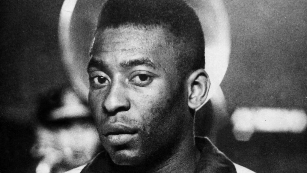 Medalha conquistada por Pelé na Copa de 1962 vai a