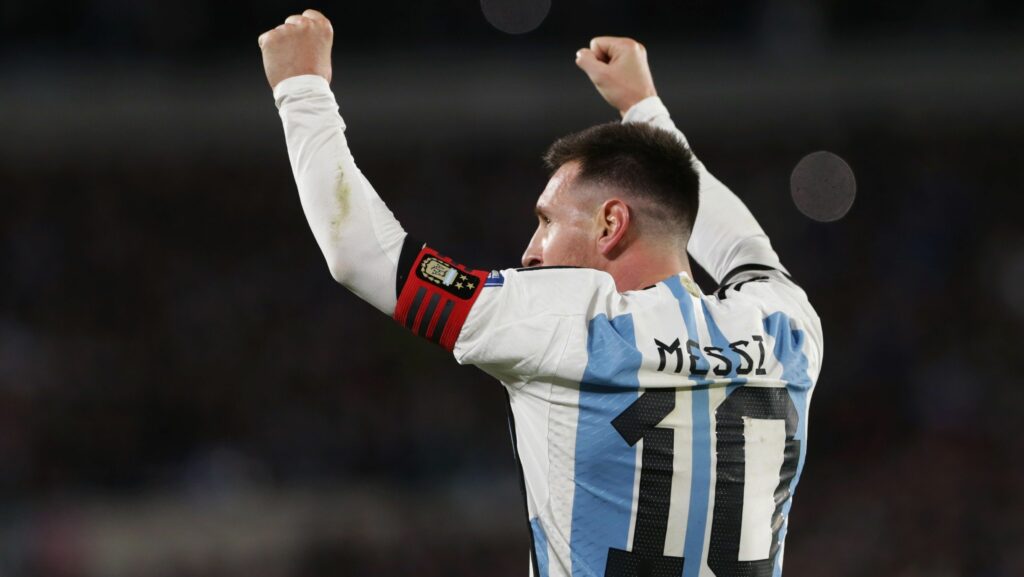 Messi pode bater recorde na estreia da Argentina na Copa