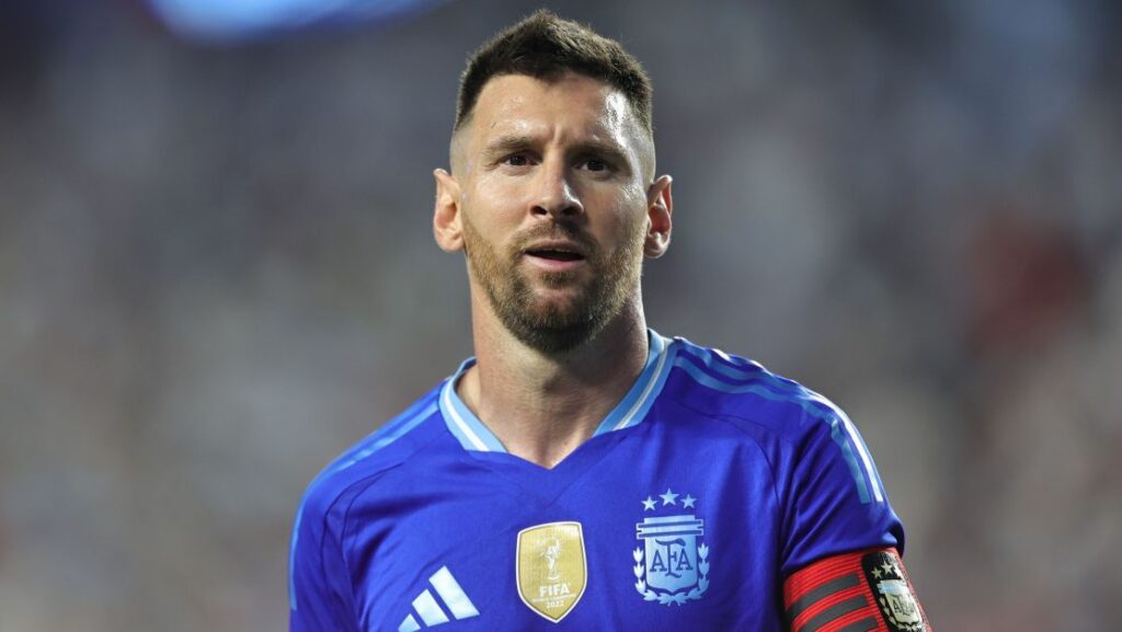 Messi revela com qual estrela do esporte gostaria de tirar