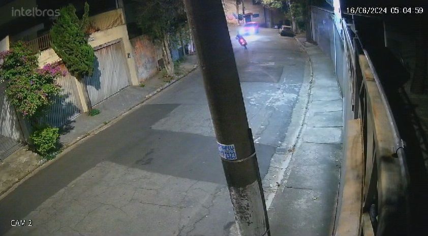 Motorista foge sem prestar socorro após colidir com motociclista em