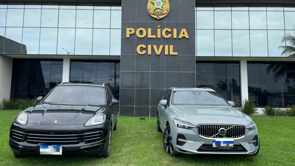 Polícia faz operação contra influenciadores envolvidos com Jogo do Tigrinho