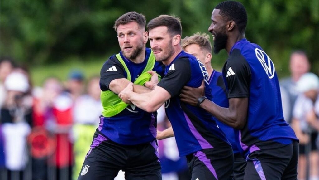 Rivais na final da Champions, alemães brigam em treino antes