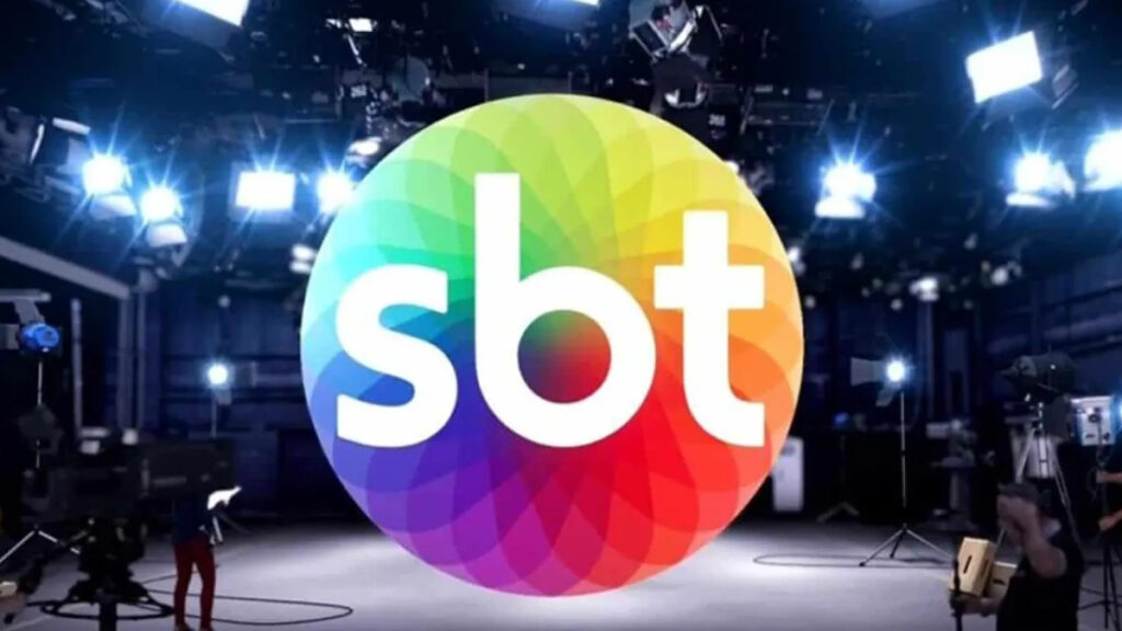 SBT explode na audiência com futebol e faz Globo aumenta