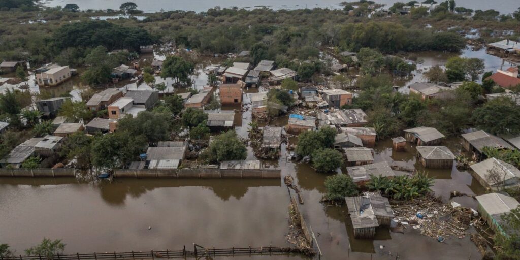 Saúde atende município gaúcho que ficou totalmente submerso