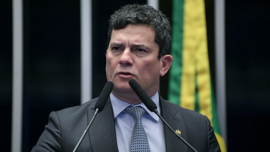 Suspeitos de planejar sequestro de Sergio Moro são mortos em