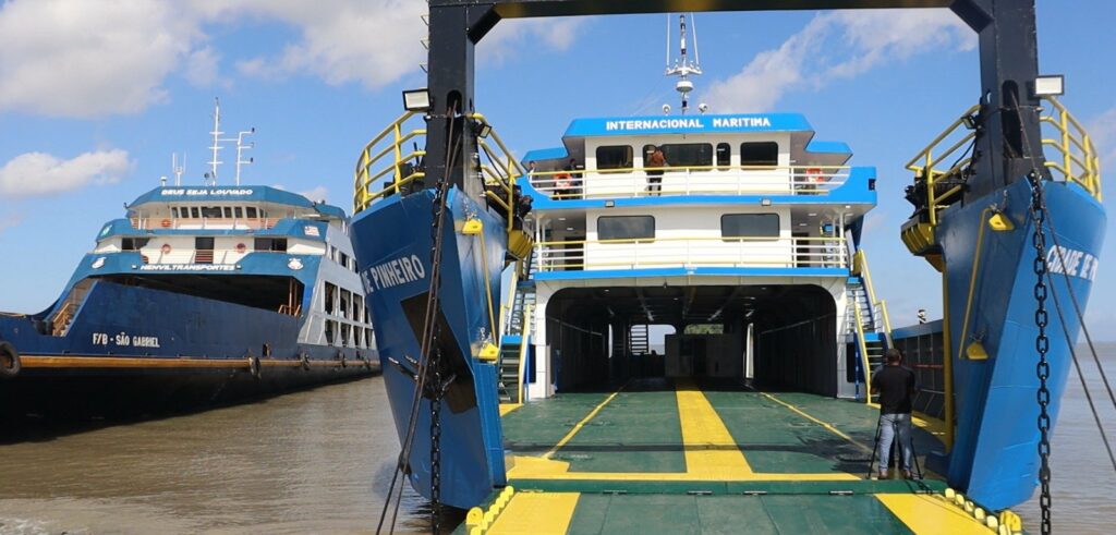 VÍDEO: Entregue novo ferryboat para travessia São Luís