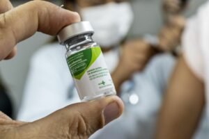 Vacinação contra gripe é prorrogada e será aplicada até 14