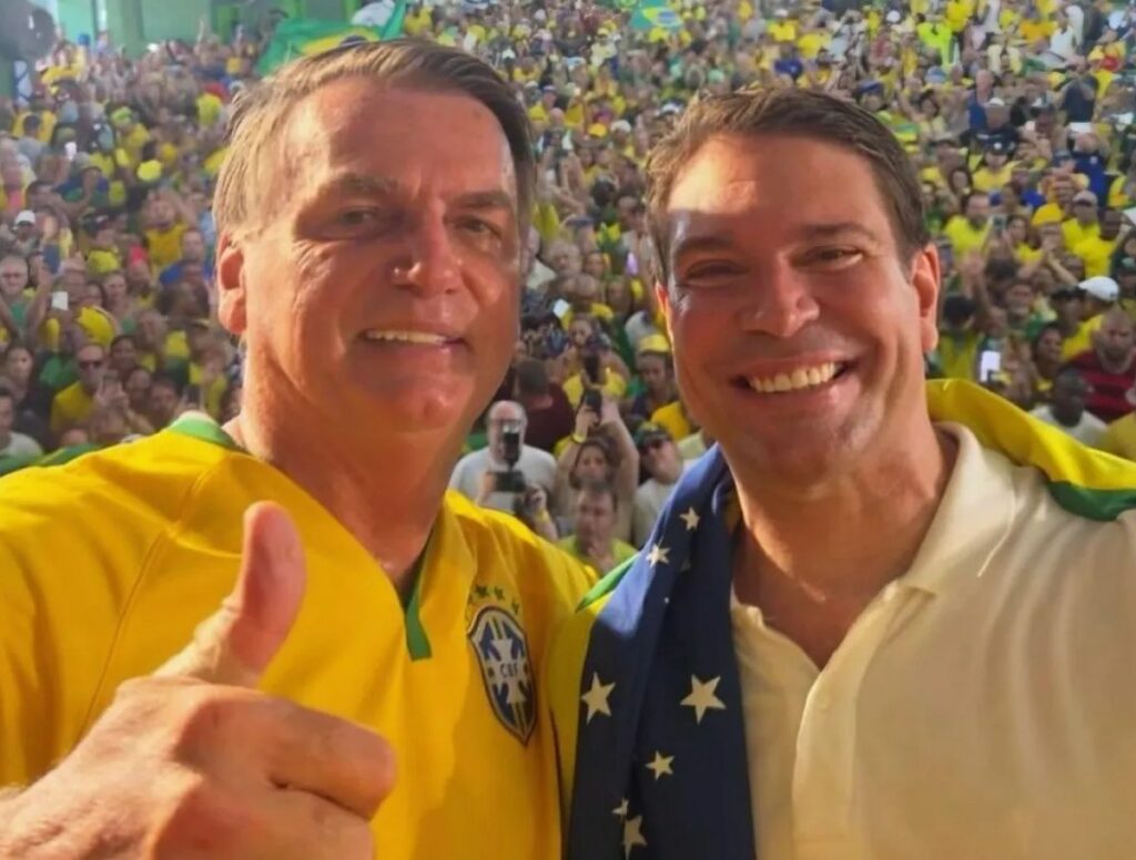 Bolsonaro já não fala mais em traição de Ramagem, que