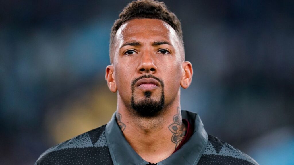 Campeão da Copa de 2014, Boateng é punido por violência