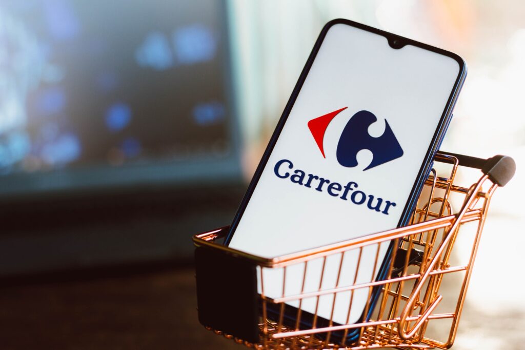 Celulares não homologados: Carrefour apela contra medida da Anatel