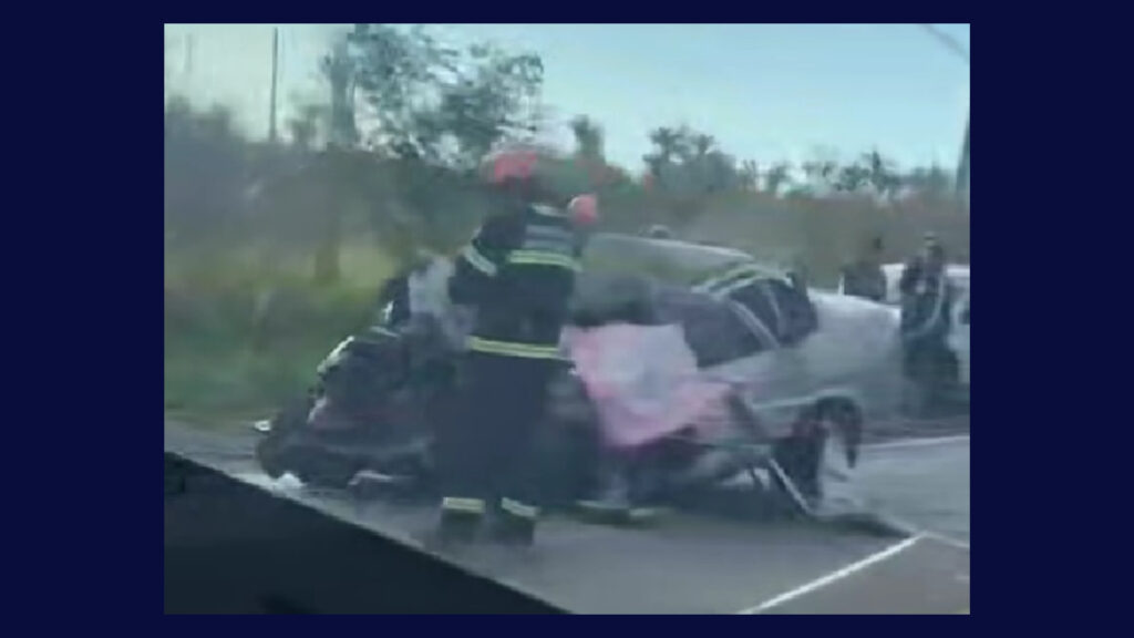 Criança morre em colisão entre carro e caminhão na BR-316,