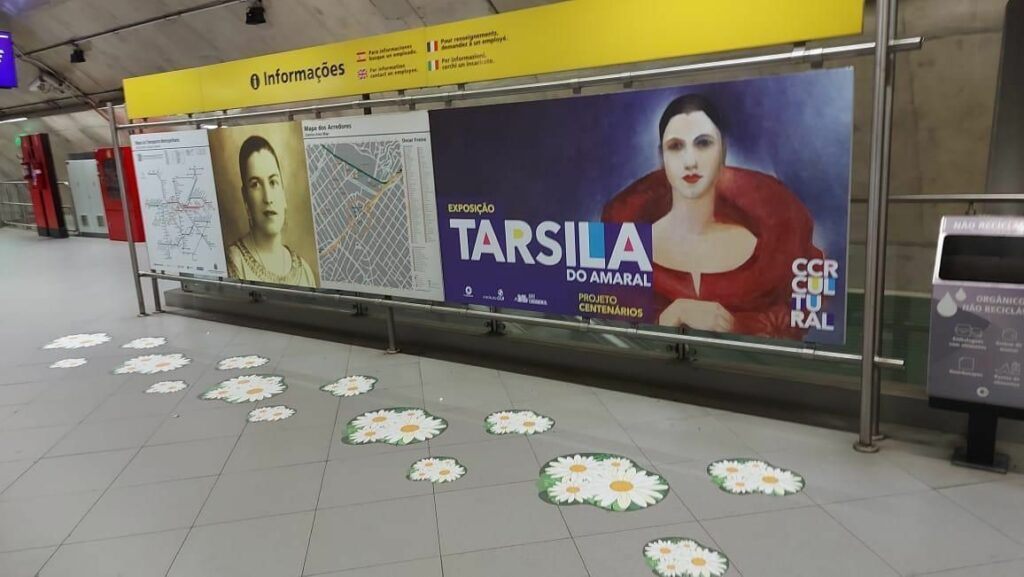 Exposição imersiva leva obras de Tarsila do Amaral à estação