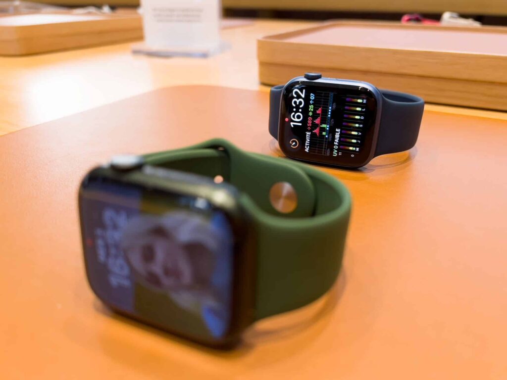 Homem perde Apple Watch no mar — e o encontra