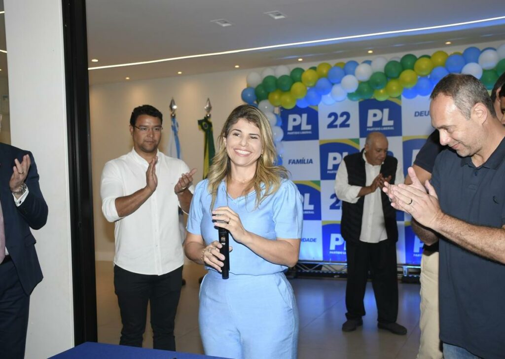 PL lança Drª Roberta candidata a vice-prefeita na chapa de