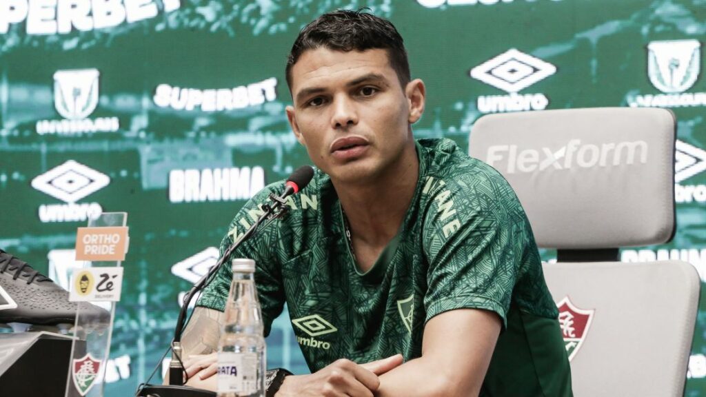 Perto da estreia pelo Fluminense, Thiago Silva analisa luta contra