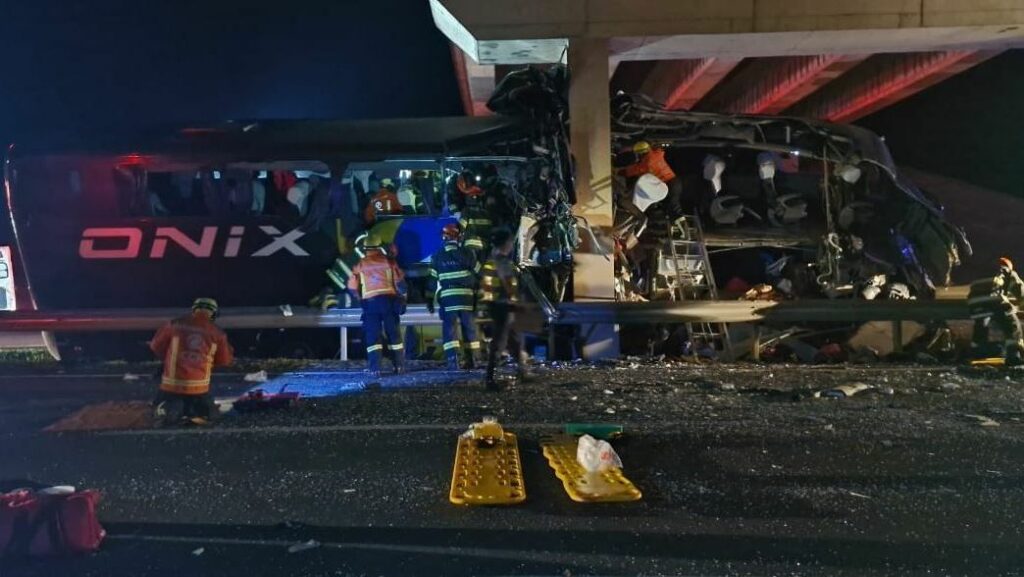 Problemas na pista ou fator humano podem ter causado acidente