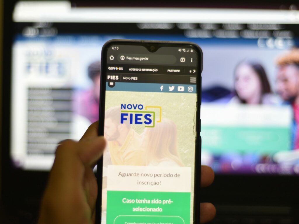 Prorrogada convocação de lista de espera do Fies para o