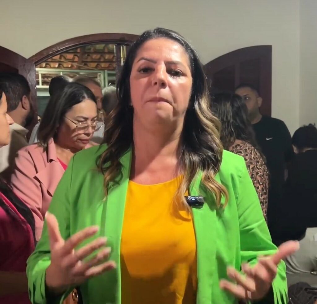 Reunião da pré-candidata do PL à prefeitura de Araruama é