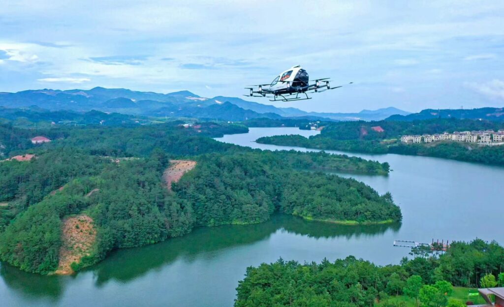 Revolução do turismo aéreo (e sem piloto): carro voador chinês