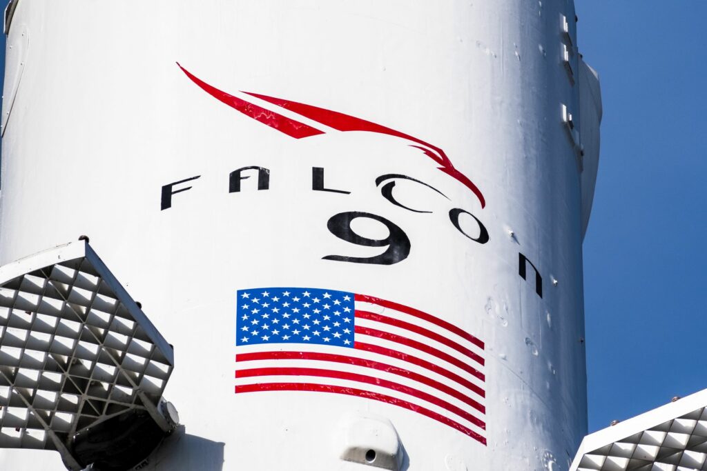 SpaceX: Falcon 9 tem voos paralisados após anomalia; caso é