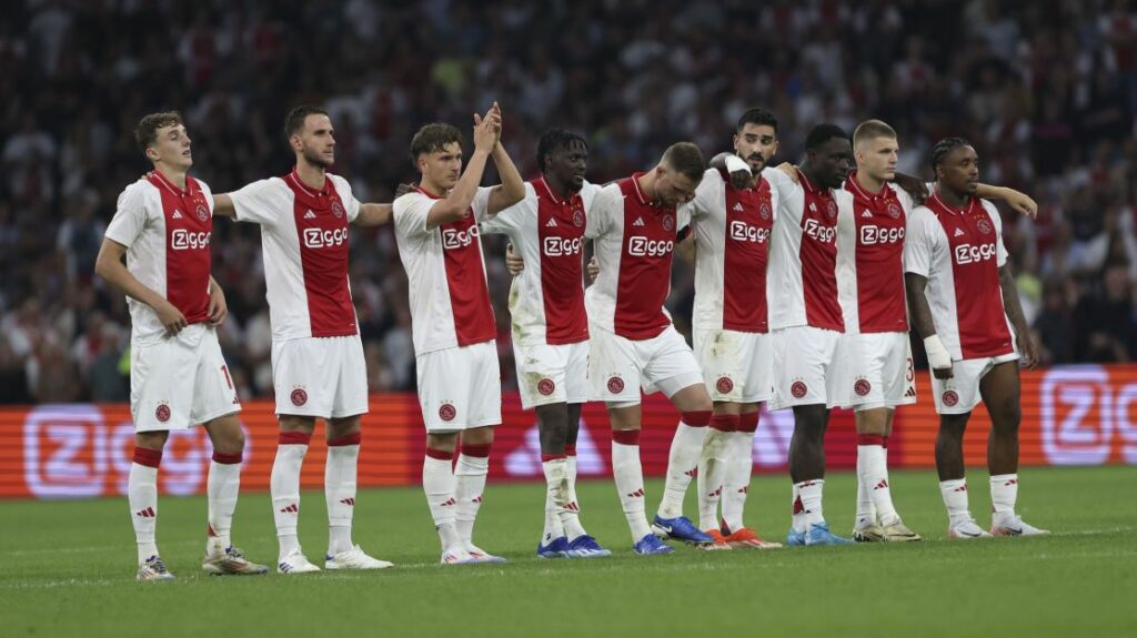 Ajax se classifica na Europa League após disputa com 34