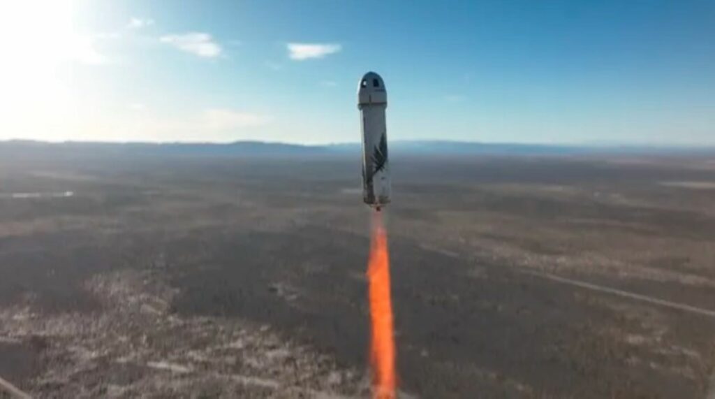 Blue Origin lança com sucesso 6 turistas ao espaço