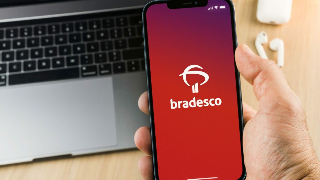 Bradesco fora do ar? Clientes enfrentam instabilidade no aplicativo